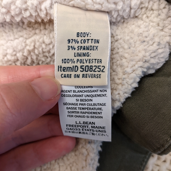 LL Bean Women's Classic Sherpa-Lined Vest, US L - Picture 7 of 7